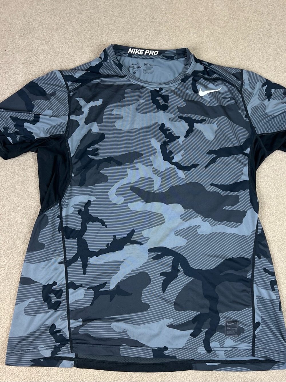 Nike Pro Fitted Dri-Fit Camo T-Shirt.  Sport Workout Running Top. Gray. Sz XL